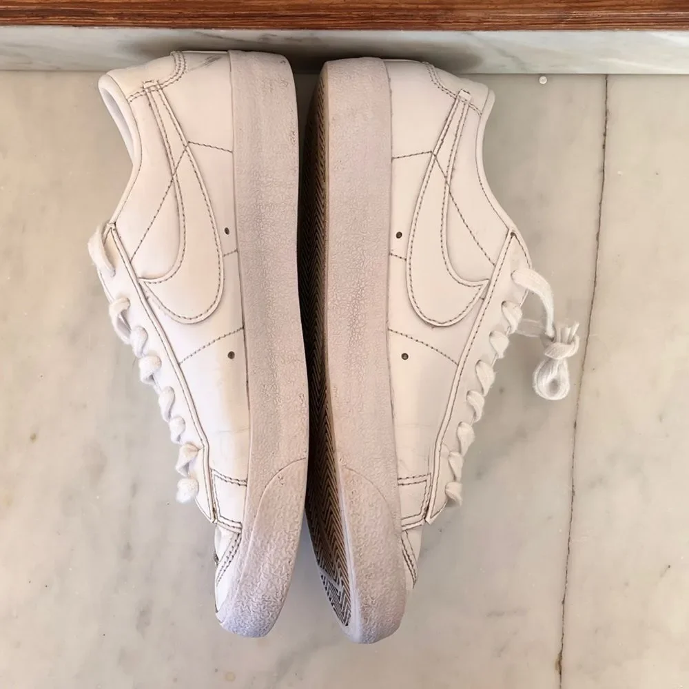 Nike Women’s Blazer Low 77’ Triple White Size 8